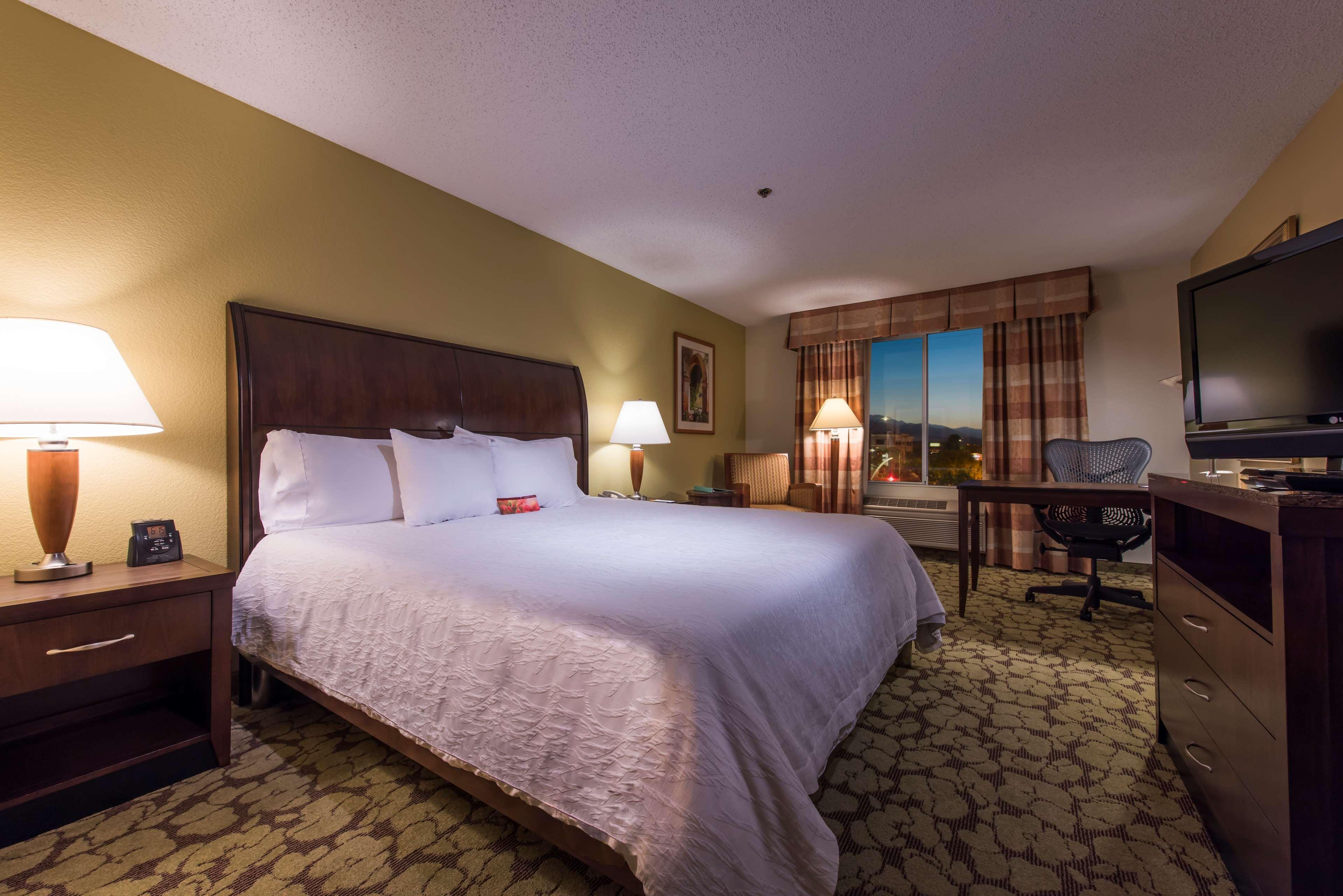 Hilton Garden Inn Arcadia/Pasadena Area Exterior photo