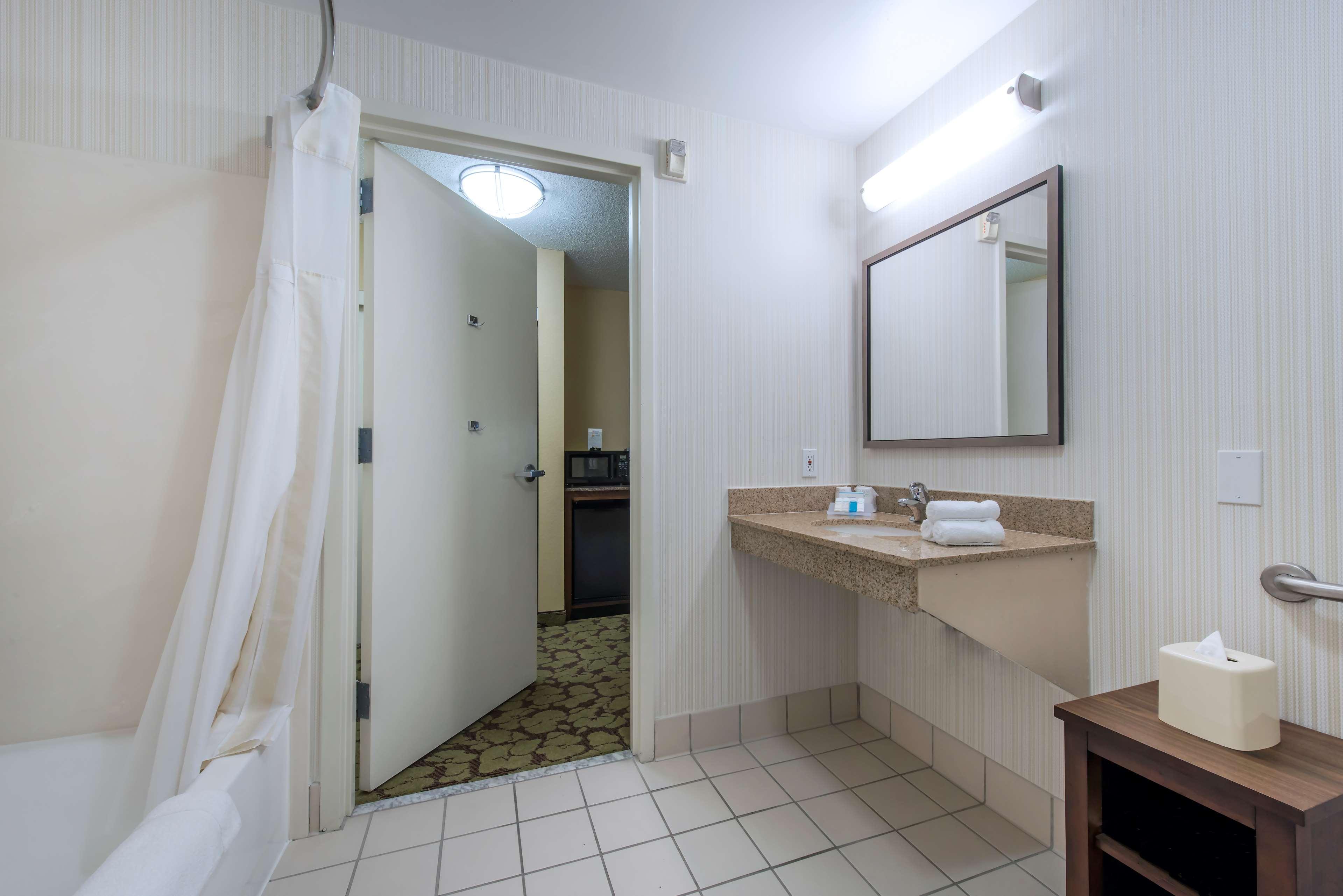 Hilton Garden Inn Arcadia/Pasadena Area Exterior photo