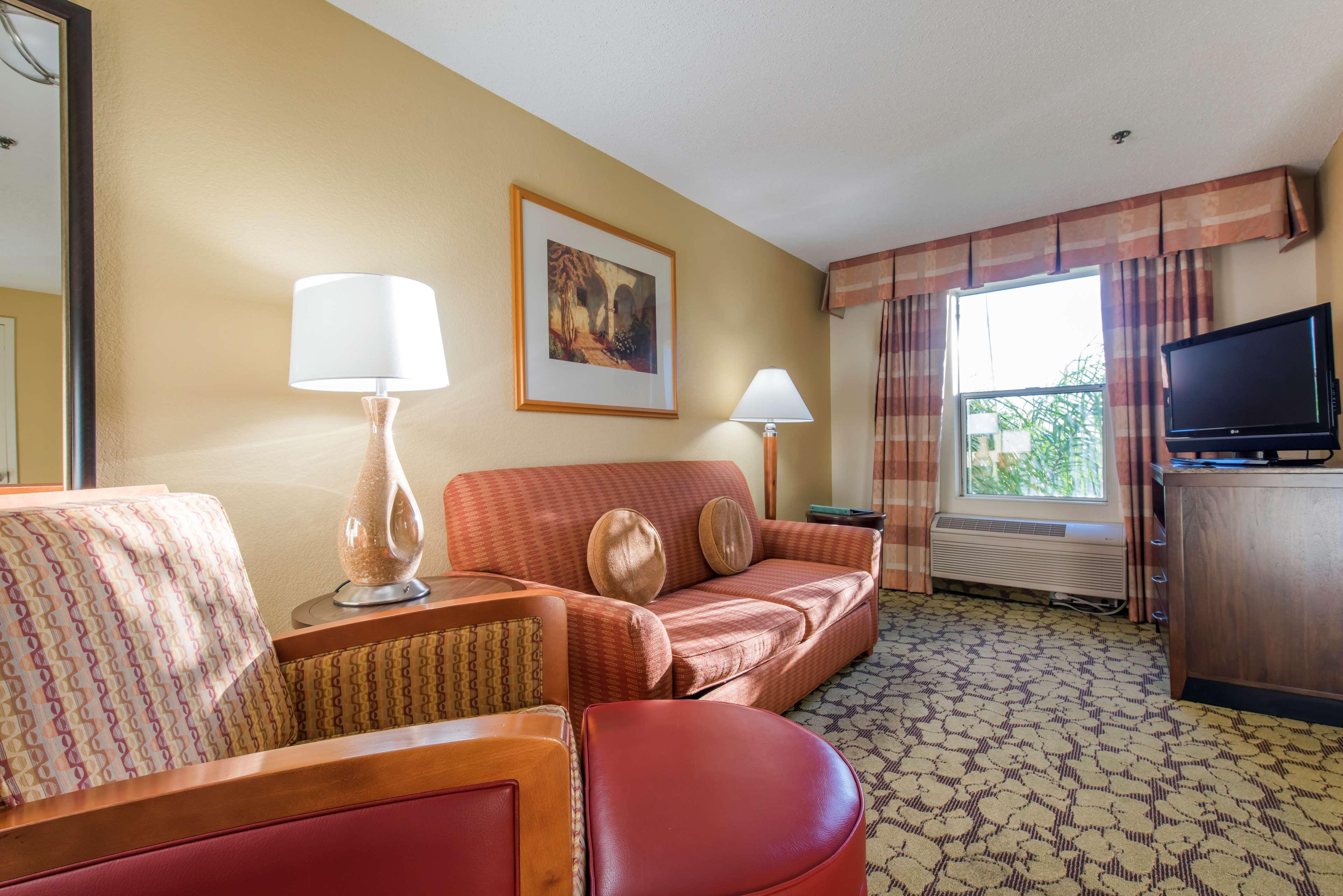 Hilton Garden Inn Arcadia/Pasadena Area Exterior photo