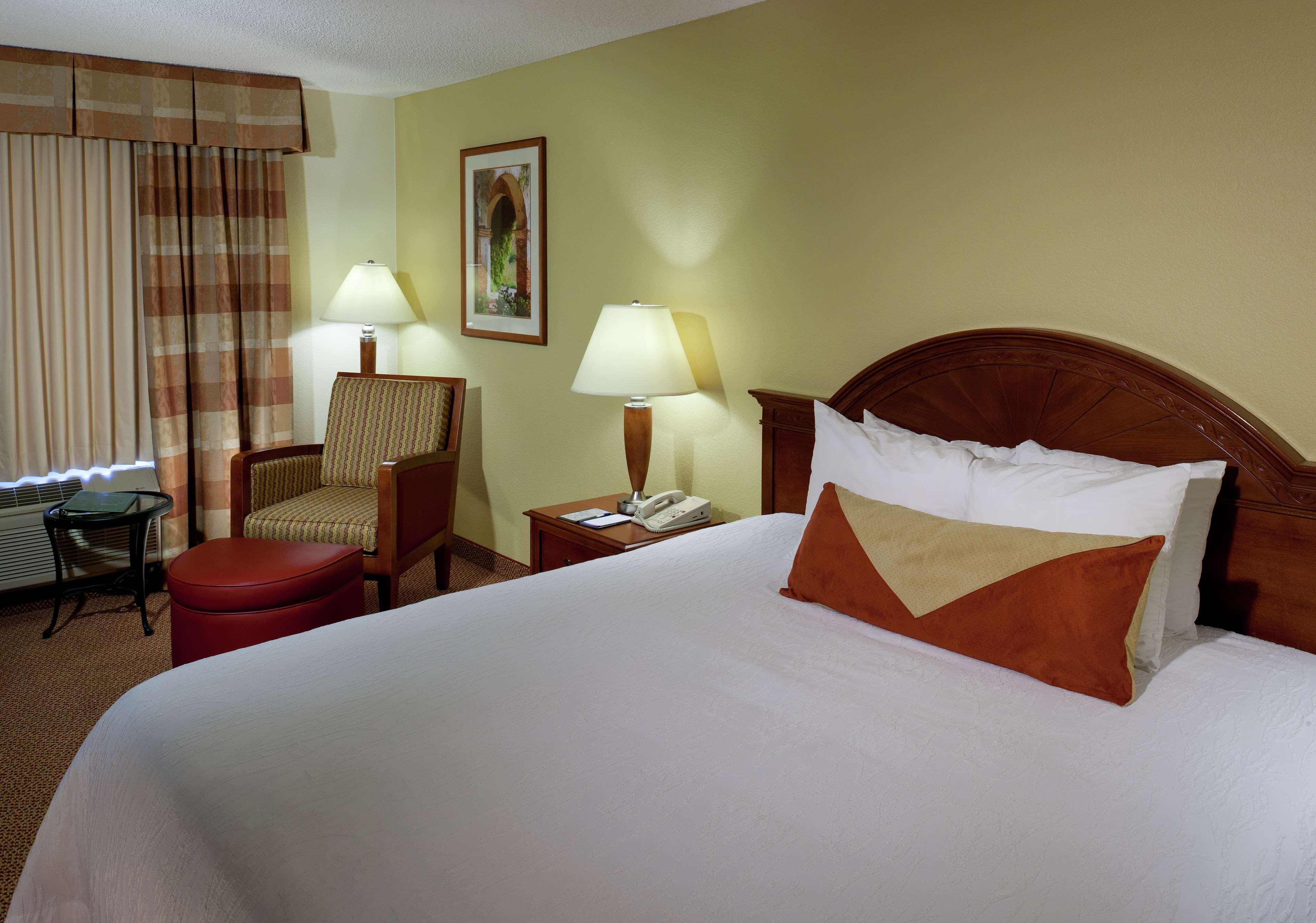 Hilton Garden Inn Arcadia/Pasadena Area Exterior photo